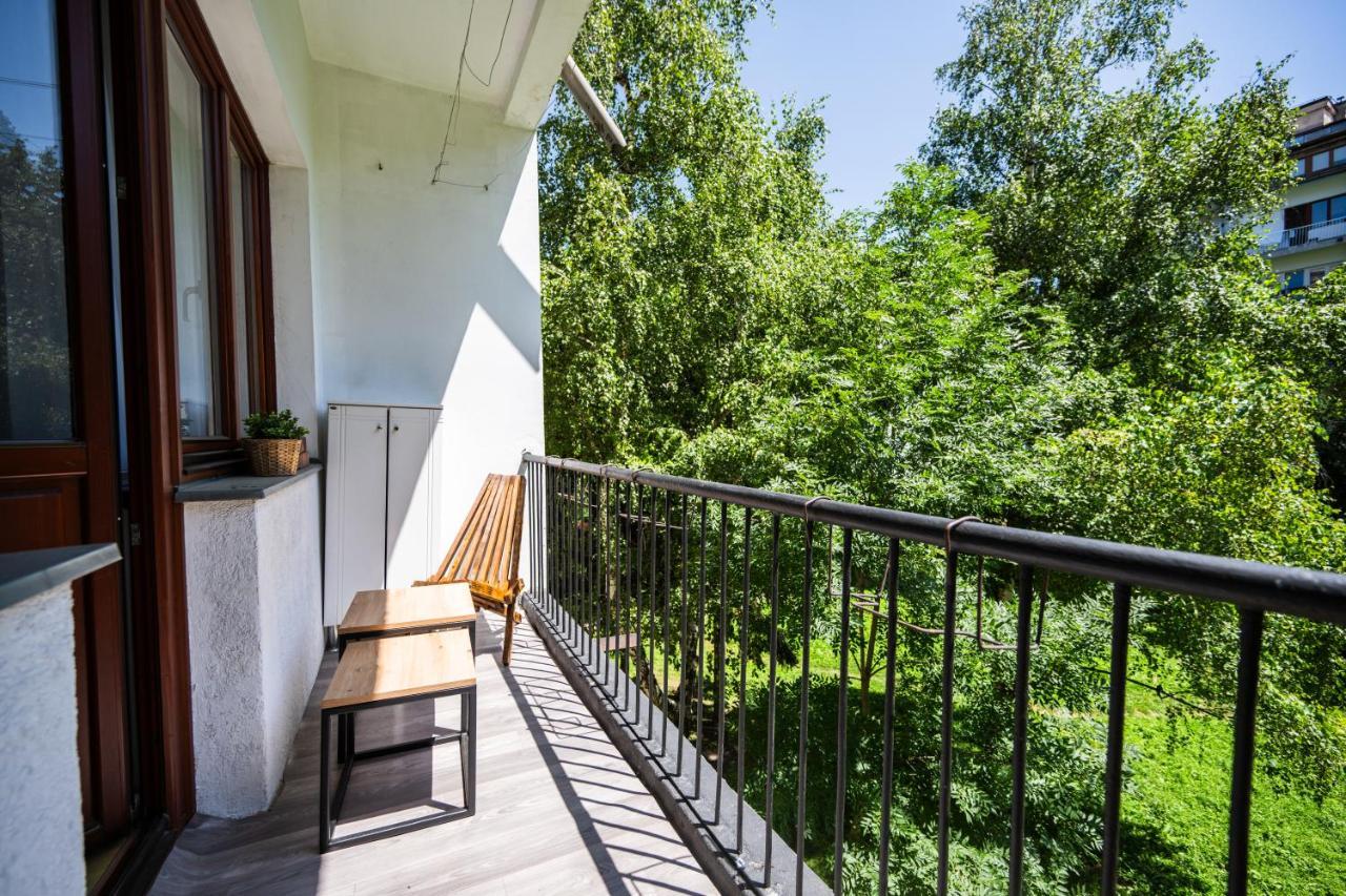 Cozy One-Bedroom Apartment Near City Center SJJ Exterior photo