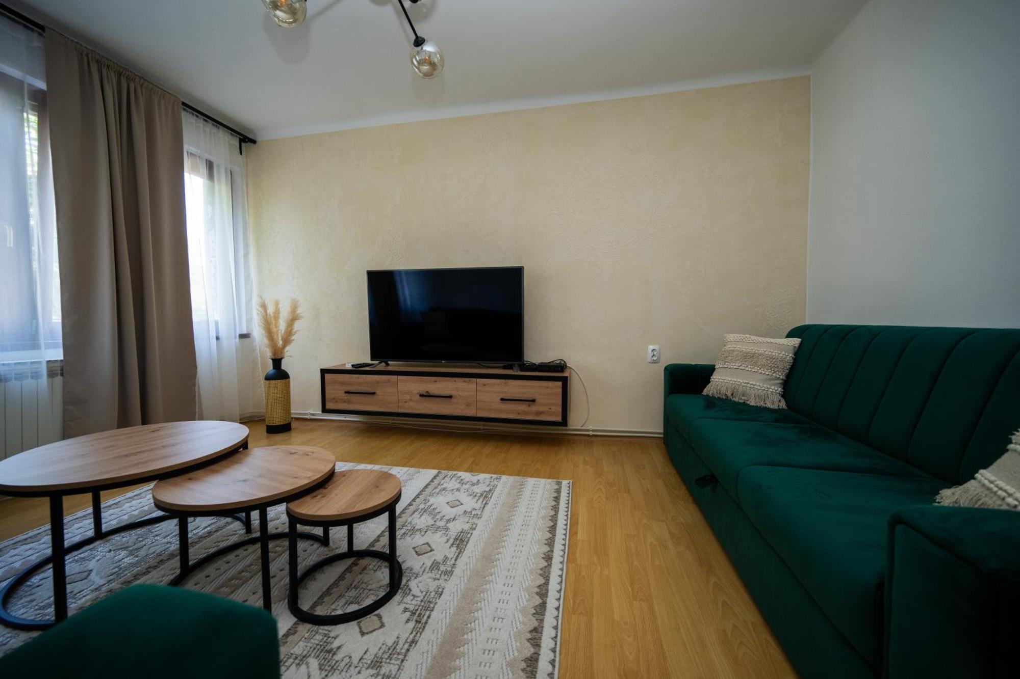 Cozy One-Bedroom Apartment Near City Center SJJ Exterior photo